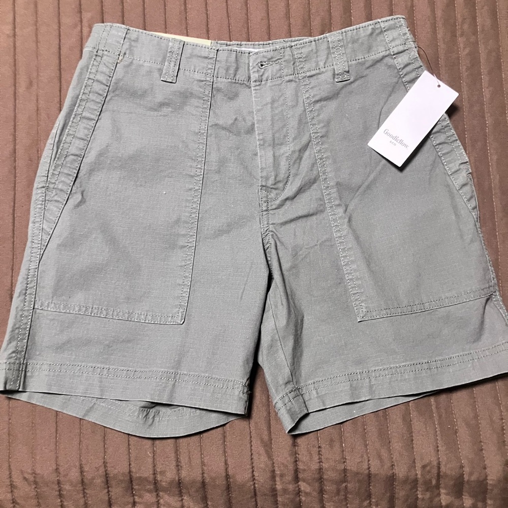 Goodfellow & Co Men's Cargo Shorts in Light Gray
